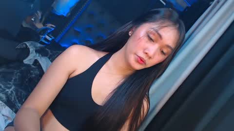 yuricah online show from January 21, 2025, 6:11 am