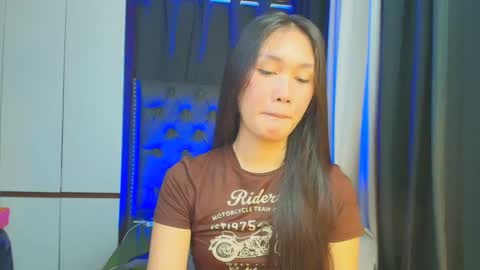 yuricah online show from March 3, 2025, 4:36 am