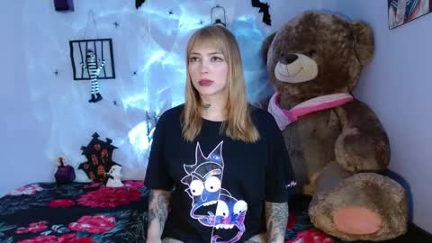 Himiiko online show from October 12, 2025, 8:19 pm