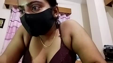 himuhimu22 online show from June 12, 2026, 10:08 pm