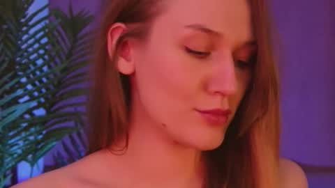 Hina online show from January 13, 2025, 3:04 pm