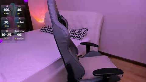 Snapshot of hinajeen chatting on November 27, 2025, 9:00 am Sexy Hina online show from November 27, 2025, 9:00 am