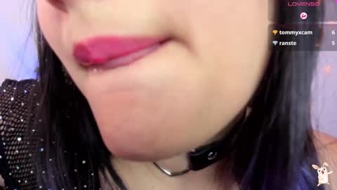 Snapshot of hinata_21_ chatting on December 16, 2024, 8:37 pm hinata online show from December 16, 2024, 8:37 pm