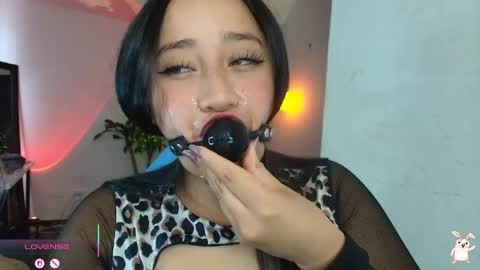 hinata online show from May 11, 2026, 2:45 pm