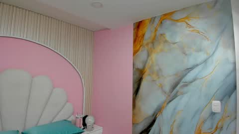 Snapshot of hinata_dolly chatting on April 22, 2026, 11:01 am hinata_dolly online show from April 22, 2026, 11:01 am
