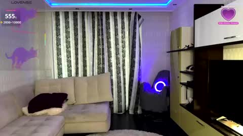 Snapshot of hip_hop_baby chatting on May 1, 2026, 10:20 am Leya Day Mary Night PvT Open online show from May 1, 2026, 10:20 am