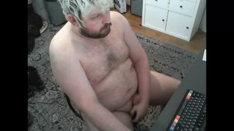 Snapshot of hipguy91 chatting on July 12, 2026, 5:26 pm hipguy91 online show from July 12, 2026, 5:26 pm