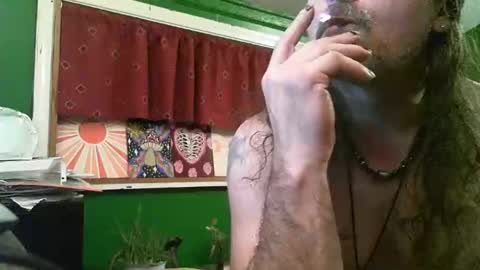 hippiedad333 online show from May 7, 2026, 6:41 am