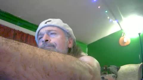 hippiedad333 online show from May 30, 2026, 3:36 am