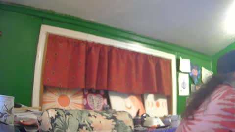 hippiedad333 online show from June 25, 2026, 2:22 am