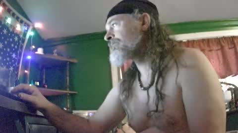 hippiedad333 online show from July 27, 2026, 12:06 am