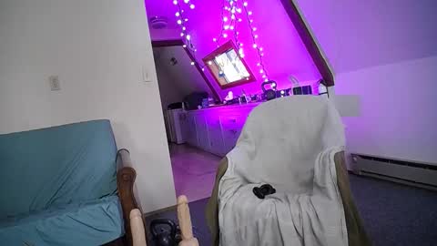 Hippie Jijm online show from February 16, 2025, 5:26 pm