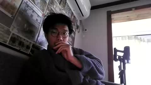 Snapshot of hirvirdish chatting on April 21, 2026, 4:30 am Taick online show from April 21, 2026, 4:30 am
