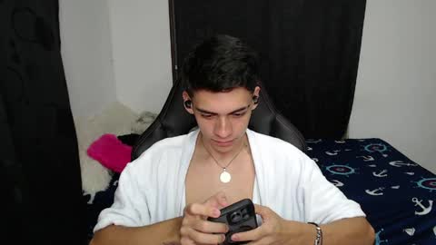 Snapshot of hiso_kai chatting on May 9, 2026, 5:23 am Hisokax online show from May 9, 2026, 5:23 am