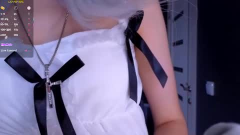 Ella online show from July 29, 2026, 4:54 am