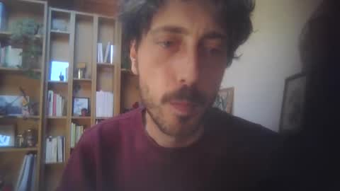hitmenoww online show from May 7, 2026, 10:20 am