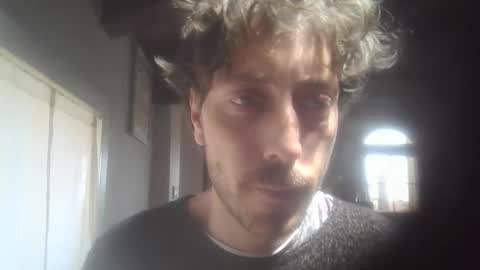 hitmenoww online show from May 14, 2026, 9:27 am