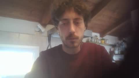 hitmenoww online show from May 16, 2026, 10:12 am
