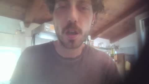 hitmenoww online show from May 26, 2026, 9:38 am