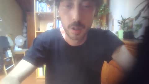 hitmenoww online show from June 9, 2026, 1:01 pm