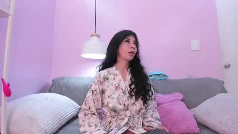 hiyakasudere online show from April 28, 2026, 2:27 am
