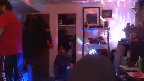 Snapshot of hobbes80 chatting on January 3, 2025, 5:17 am hobbes80 online show from January 3, 2025, 5:17 am