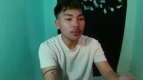 Snapshot of hoely_sheet chatting on March 8, 2026, 8:29 am John online show from March 8, 2026, 8:29 am