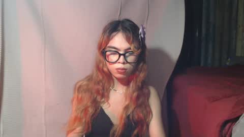 Snapshot of hoelyaurora chatting on May 11, 2026, 7:55 pm Aurora3 online show from May 11, 2026, 7:55 pm