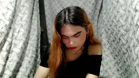 Snapshot of hoelyaurora chatting on July 9, 2026, 7:01 am Aurora3 online show from July 9, 2026, 7:01 am