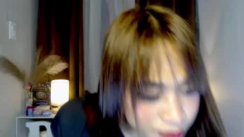 hoelymarie online show from July 28, 2026, 10:54 am