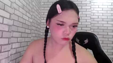 Melissa3 online show from April 15, 2026, 12:34 pm