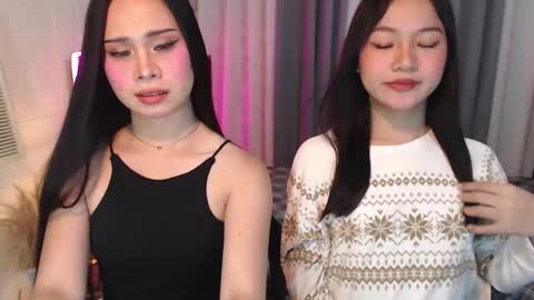 hoelymolly online show from March 13, 2026, 6:14 pm