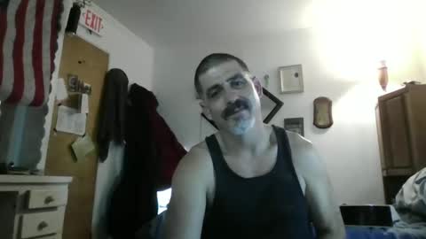 hoglegg99384194 online show from May 22, 2026, 1:24 am