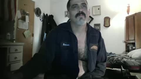 hoglegg99384194 online show from May 27, 2026, 7:49 am