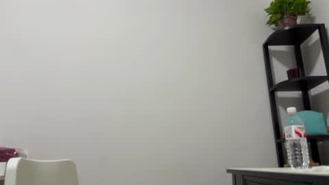 Snapshot of hola_sunflower chatting on September 21, 2025, 10:00 pm amy online show from September 21, 2025, 10:00 pm