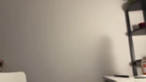 Snapshot of hola_sunflower chatting on September 26, 2025, 5:11 am amy online show from September 26, 2025, 5:11 am