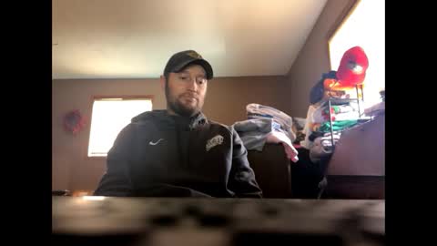 holefilla33 online show from April 18, 2026, 5:06 pm