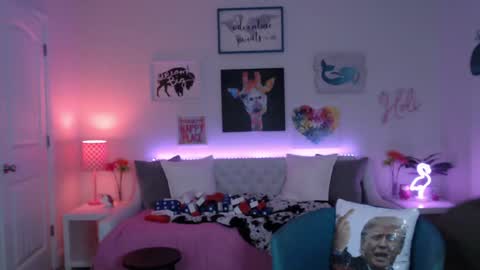 Holi Hurricane online show from September 13, 2025, 4:45 am