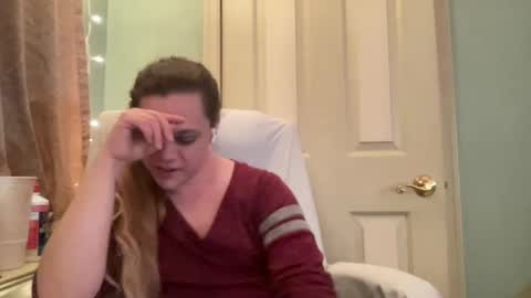 Hollys Drive threw Side Of CB. online show from January 2, 2025, 10:48 am