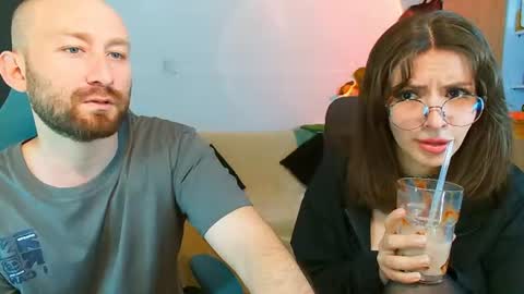 Holly and Honey online show from June 11, 2026, 11:03 pm