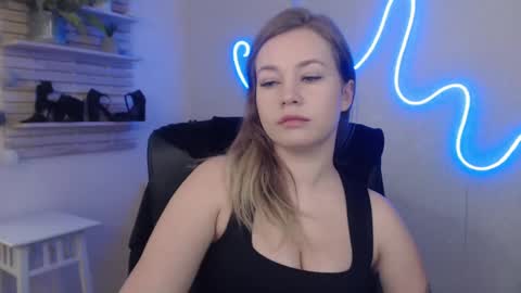 Holly online show from January 17, 2025, 6:36 am