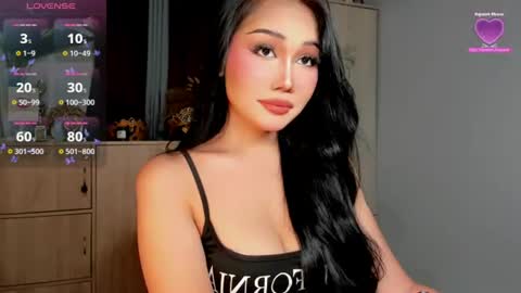 Snapshot of holly_preciousxx chatting on June 21, 2026, 6:10 pm Hi Im Precious online show from June 21, 2026, 6:10 pm