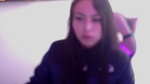 Holly online show from July 28, 2026, 11:17 am