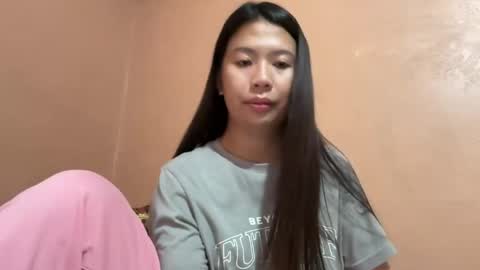 holly_wyn online show from July 29, 2026, 12:09 am