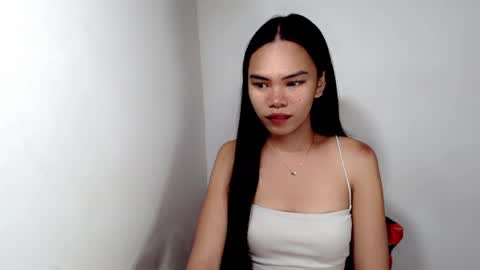 hollyhalo online show from November 9, 2025, 8:12 am