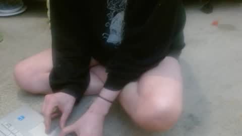 Holly Hawkes online show from June 8, 2026, 2:01 am