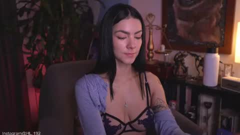 Snapshot of hollylinder_ chatting on June 14, 2026, 2:24 am Holly Linder online show from June 14, 2026, 2:24 am