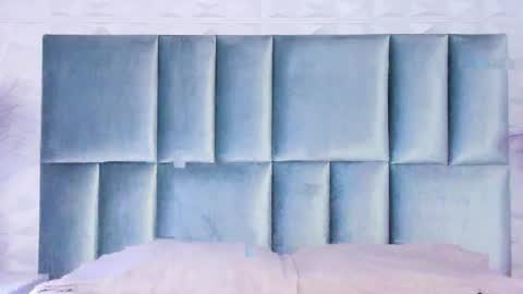 hollypeach_ online show from May 12, 2026, 8:28 pm