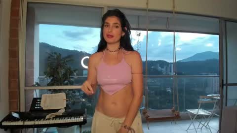 Snapshot of hollyshit_ chatting on January 26, 2025, 11:18 pm hollyshit_ online show from January 26, 2025, 11:18 pm