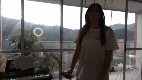 Snapshot of hollyshit_ chatting on March 3, 2025, 10:20 pm hollyshit_ online show from March 3, 2025, 10:20 pm